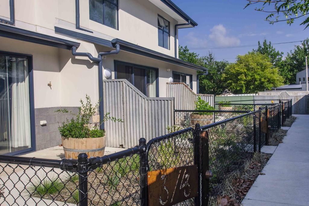 One Of A Kind Apartments Canberra Luaran gambar